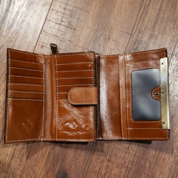 Patricia Nash Embossed Cametti Leather Trifold Wallet - Picture 5 of 11